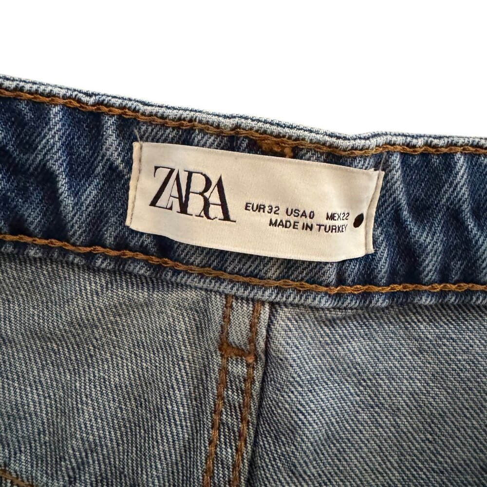 Zara Womens Distressed Blue Cut Off Shorts, Size 0 - Picture 3 of 10